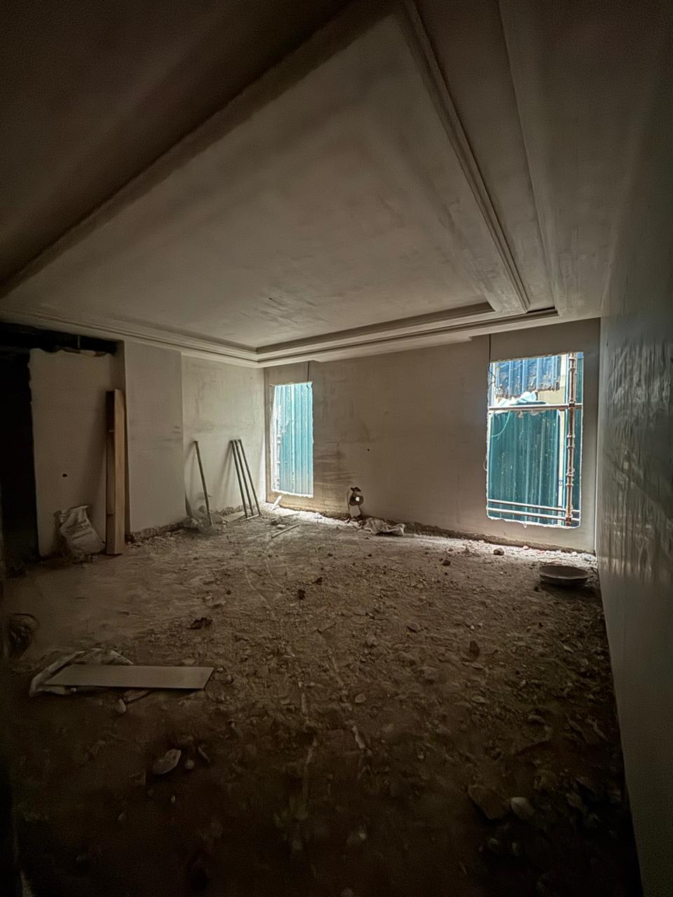 Sample unfinished room